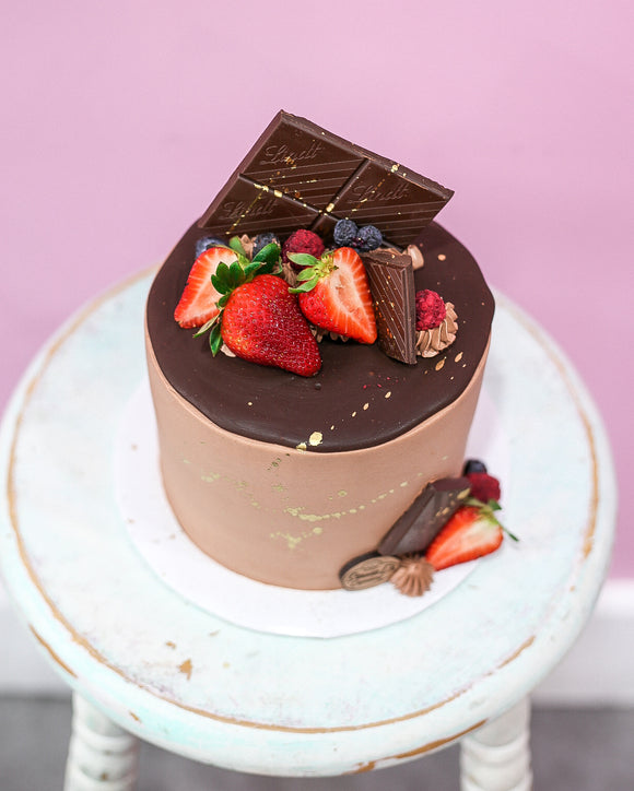 Berrylicious Cake (7 days minimum notice)
